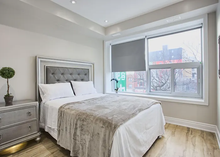 Toronto Rooms And Suites